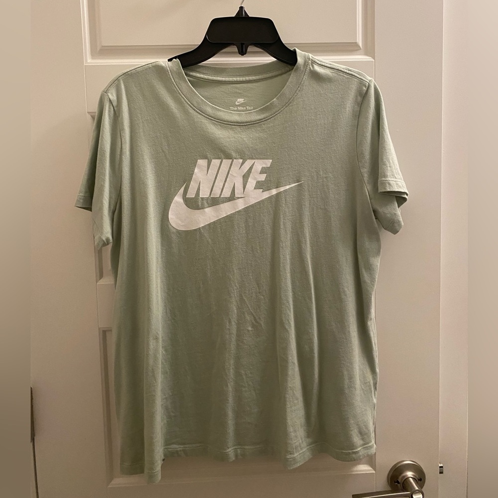 Nike T